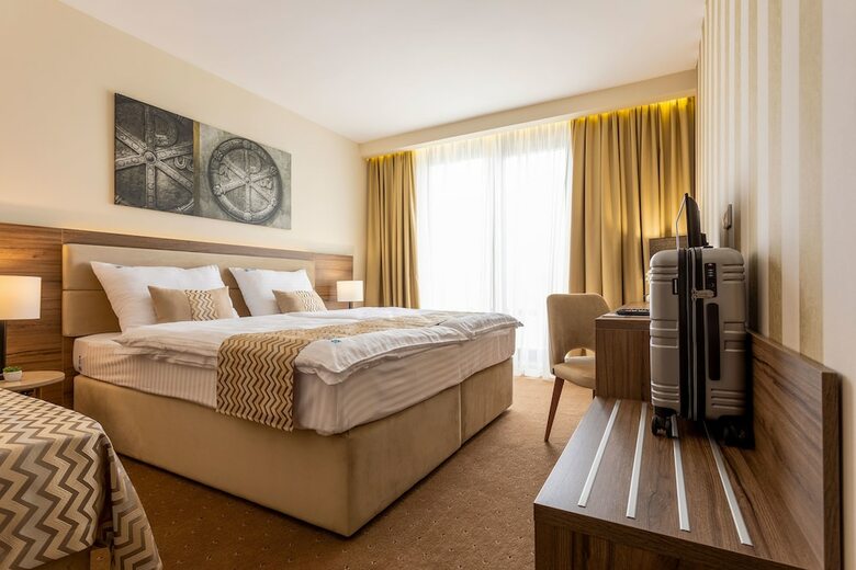 Hotel Nais