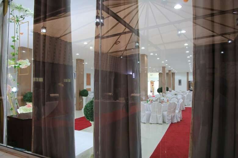 Al Shallalat International Hotel
