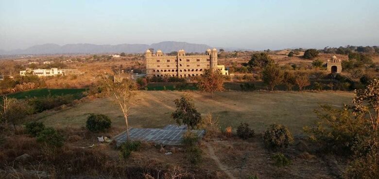 Hotel Indraprasth Heritage Resort