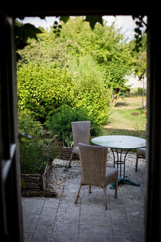 Les Logis Du Plat D'etain By G�tes de France