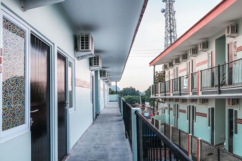 Hotel Oyo 488 Tekno Residence