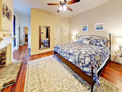 E Liberty Townhouse Unit 125, 127a And 127b