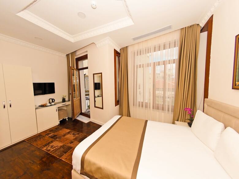Nusret Bey Hotel