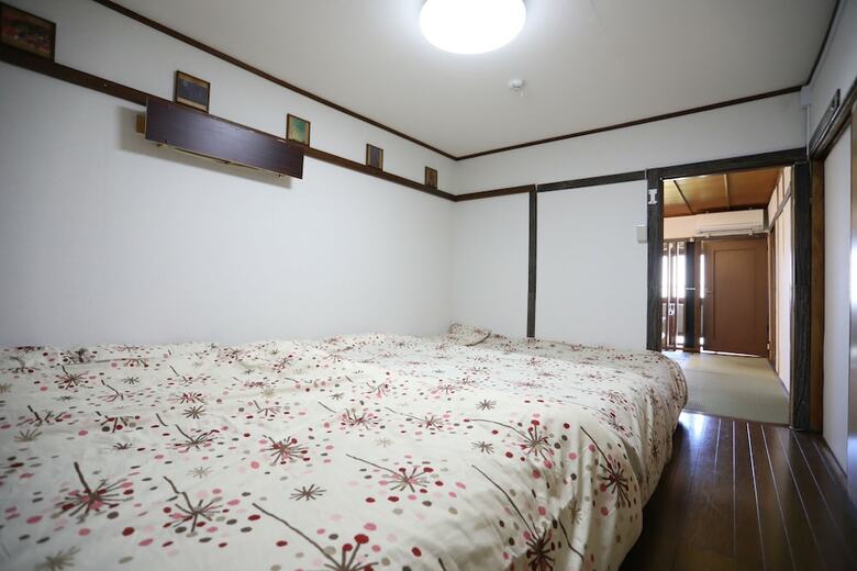 L House