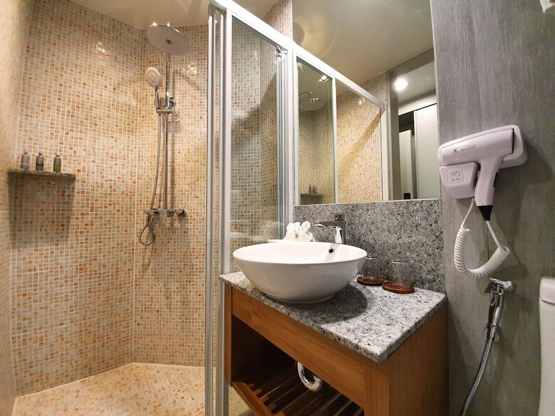 Lanna Thaphae Hotel
