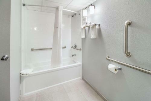 Hotel Clarion Inn