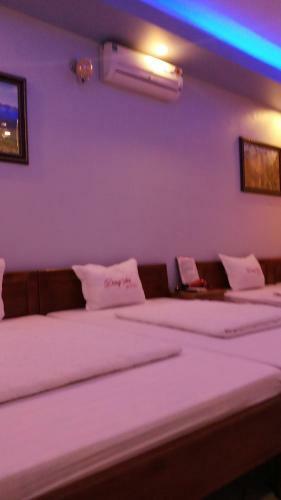 Hotel Kh�ch S?n ??ng V?n