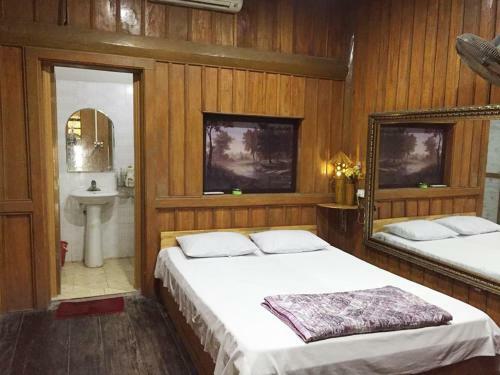 Nam Phong Hotel Ham Yen