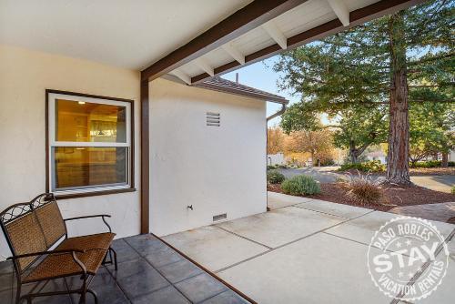 Cozy Casa Blanca 2448