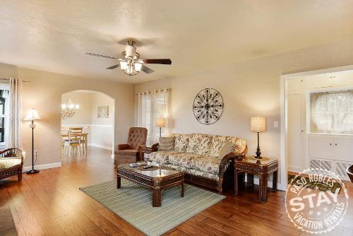 Cozy Casa Blanca 2448