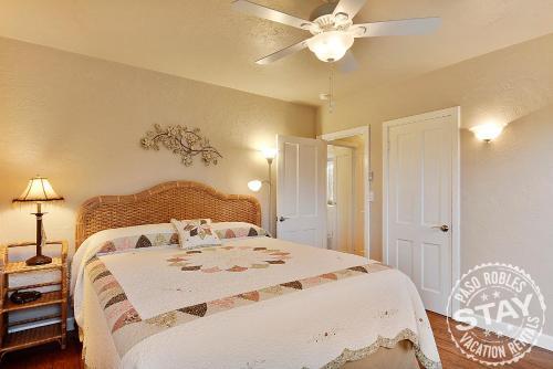 Cozy Casa Blanca 2448