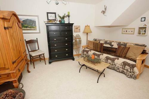 1884 Bakersfield Home