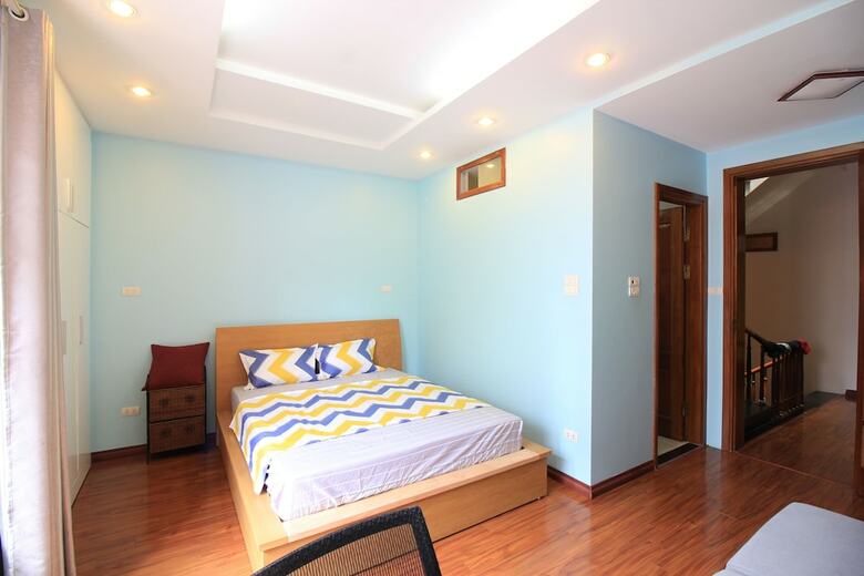 Hotel Mirr Homestay