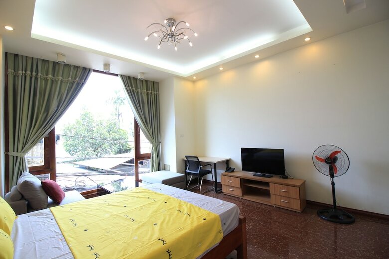 Hotel Mirr Homestay