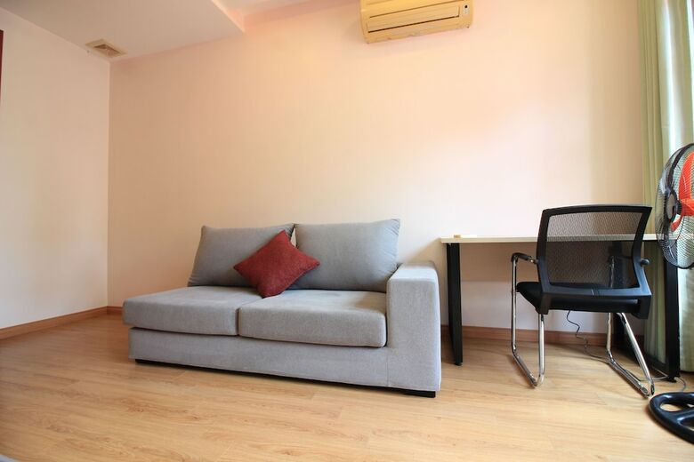 Hotel Mirr Homestay