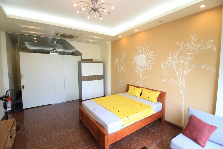 Hotel Mirr Homestay