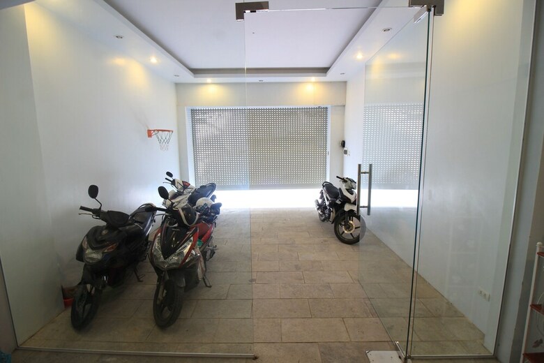 Hotel Mirr Homestay