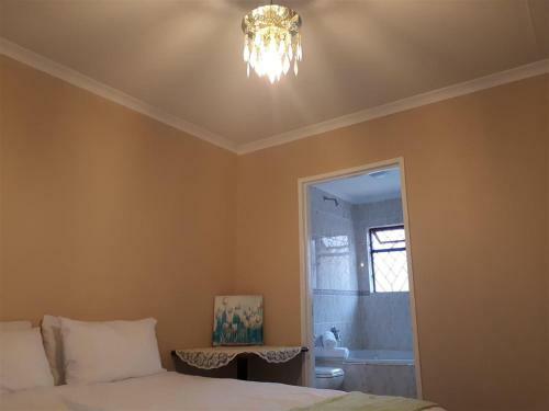 Booked Easy - Near Airport