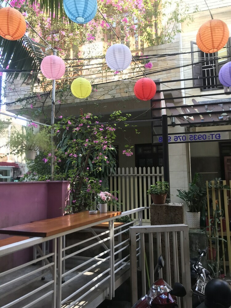 Hostal Bonjour Hostel