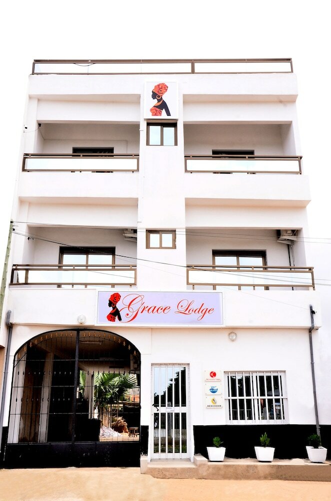Hotel Grace Lodge