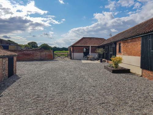 Summer House Stables