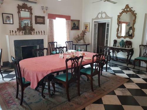 Hotel Thengal Manor