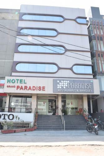 Hotel Grand Paradise