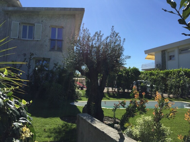 Hotel Villa Louise-rose