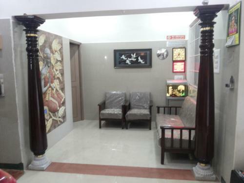 Hotel Nachiappa Palace