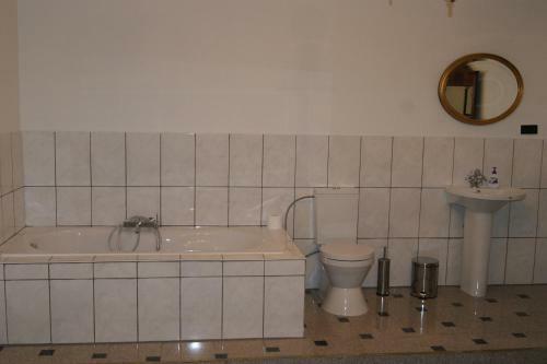 Hostal Chateau Neufays
