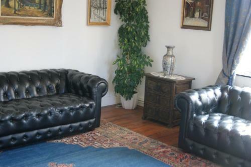 Hostal Chateau Neufays
