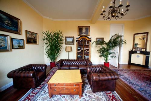 Hostal Chateau Neufays