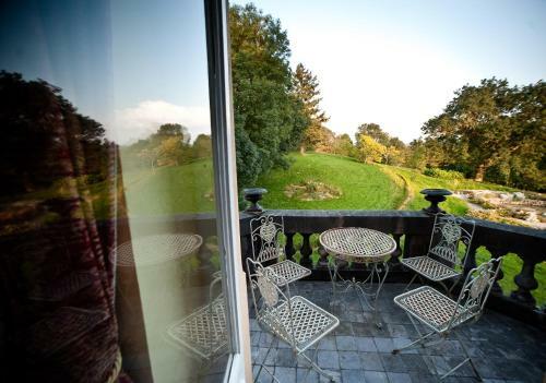 Hostal Chateau Neufays