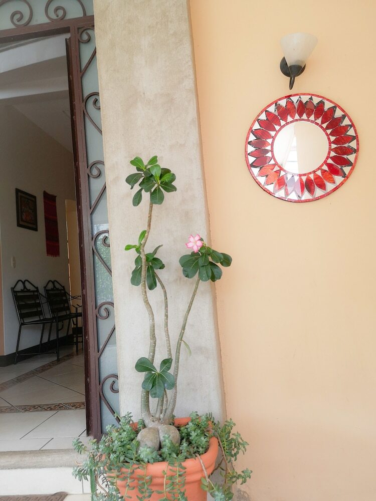 Hotel Ester's Place