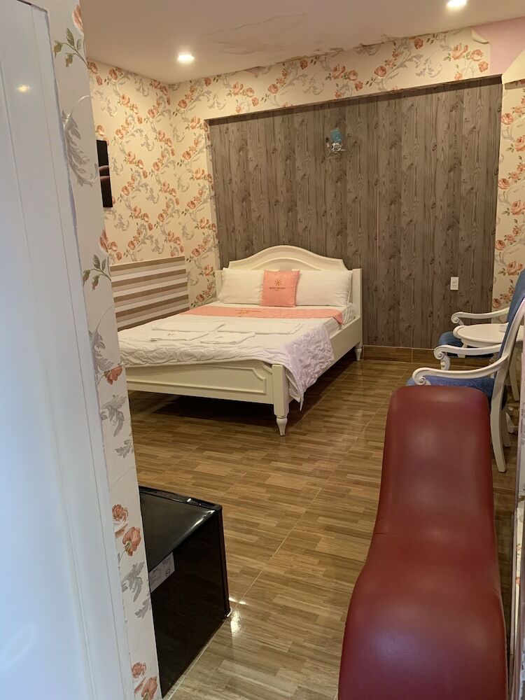 Hotel Khach San Dong Phuong