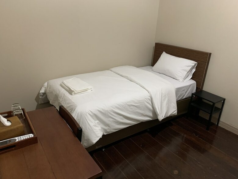 Hotel Calm Back Home