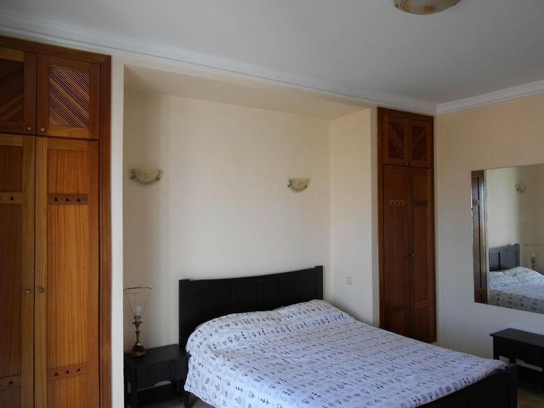 Spacious Apartment With Amazing Sea Views T24316