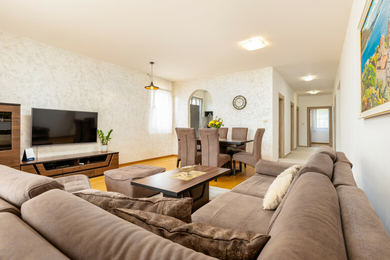 Apart Hotel Ms Katunjanin