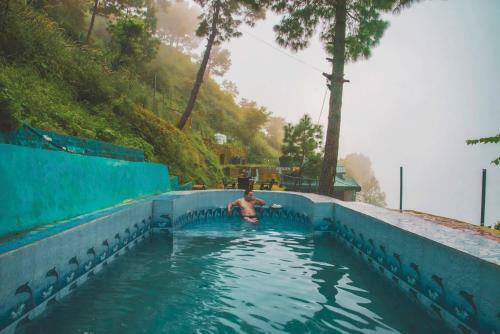 Hotel Safarmaina Resort