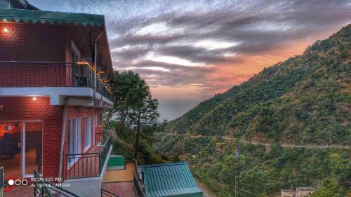 Hotel Safarmaina Resort