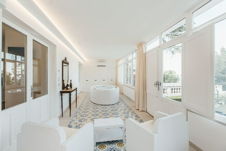 Secret Garden - Suites & Apartments