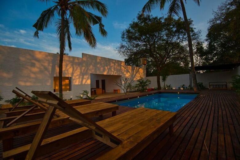 Villa White Nirvana