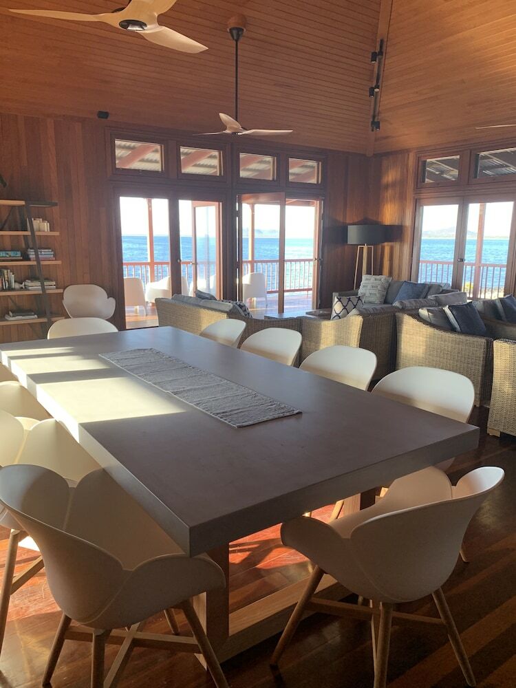 Posada Camp Island Lodge