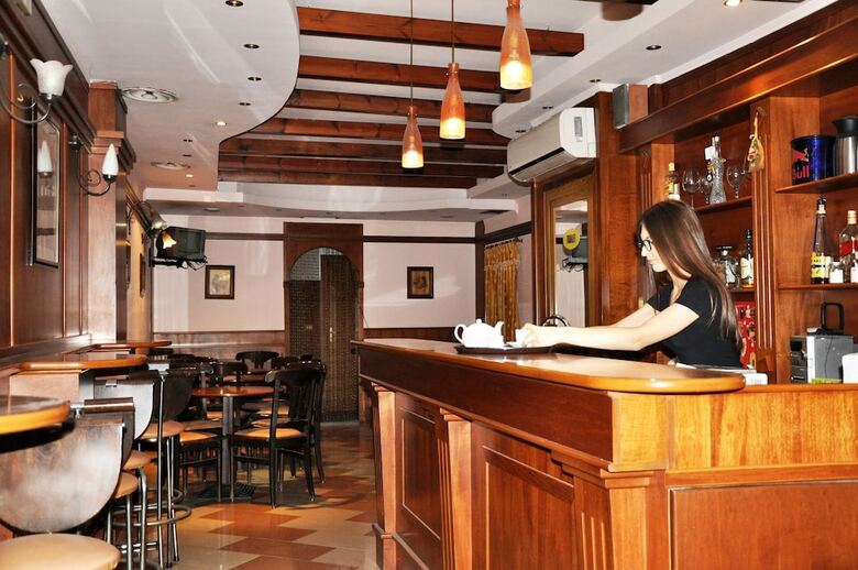 Hotel Lugano Tirana