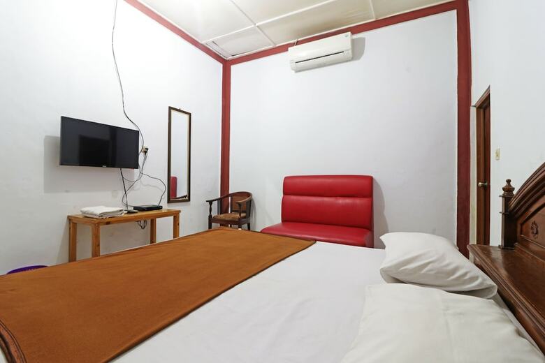 Hotel Borneo Hostel