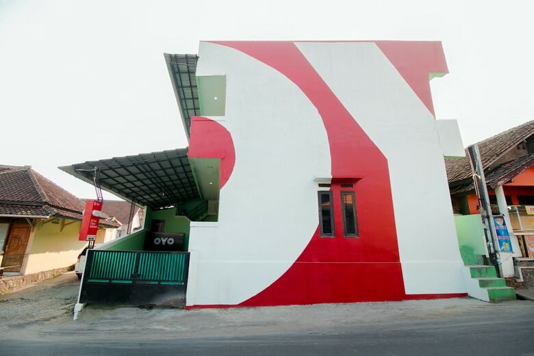 Hotel Oyo 1014 Bettah Coba 2 Sukabumi