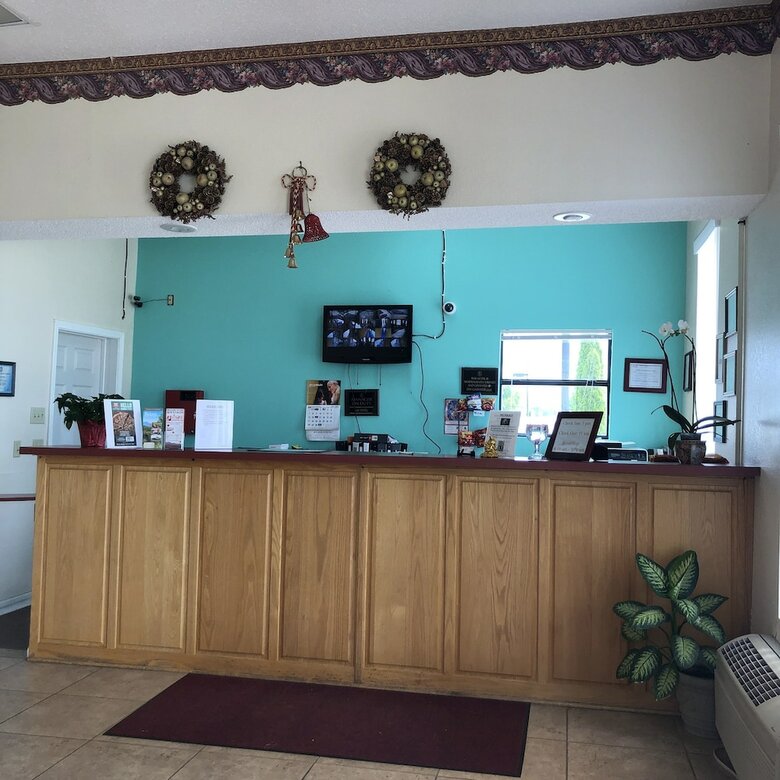 Hotel Clairmont Inn