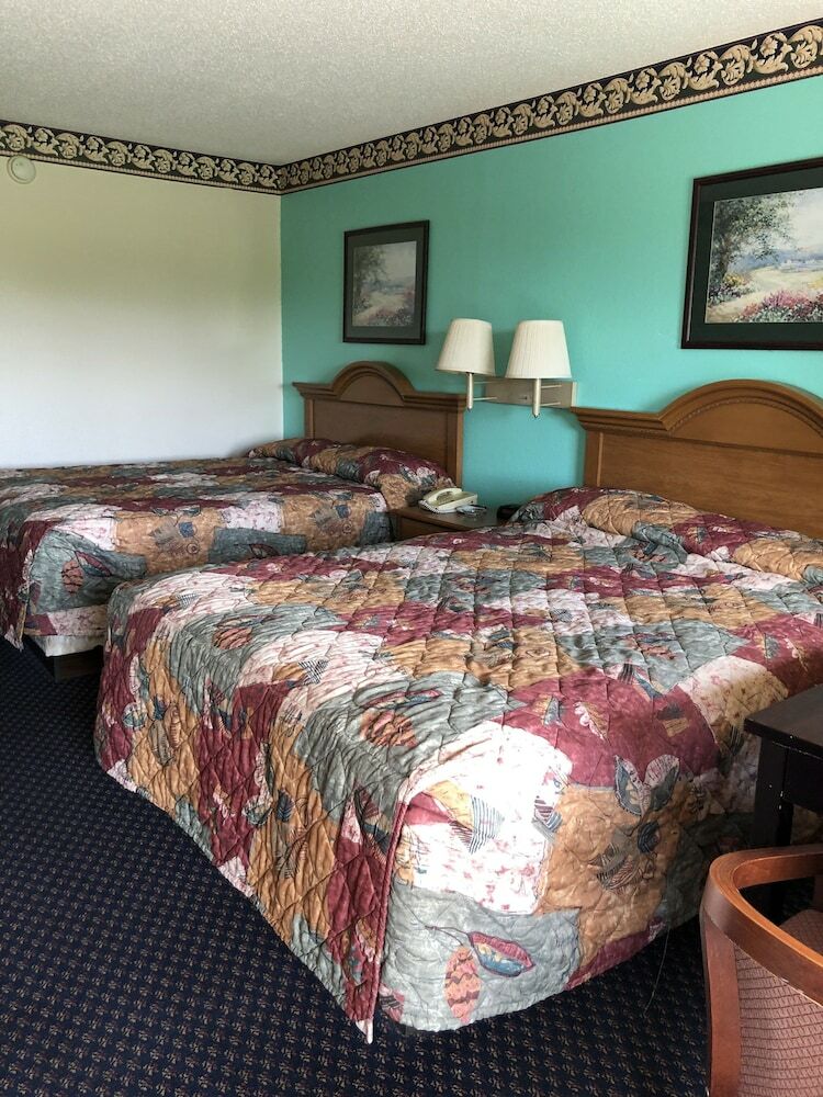 Hotel Clairmont Inn
