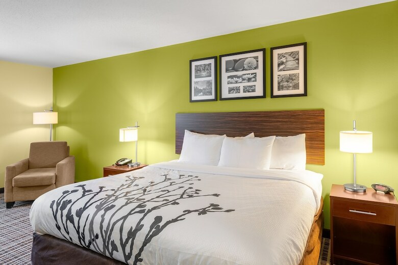 Hotel Sleep Inn And Suites