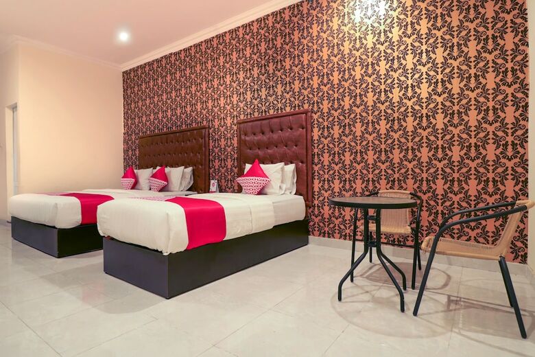 Hostal Oyo 1117 New Garuda Hotel
